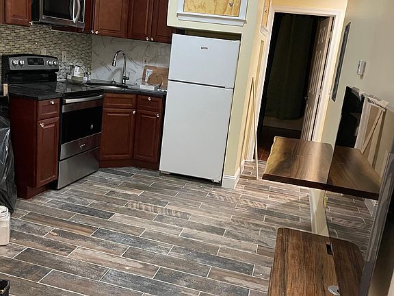 5th image of 806 N Broad St #3A