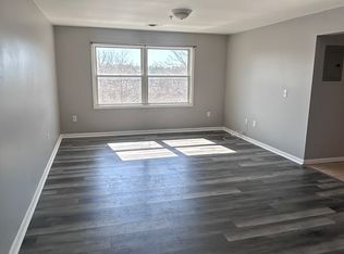 110-116 Project Rd #8, Troy, NY 12180
