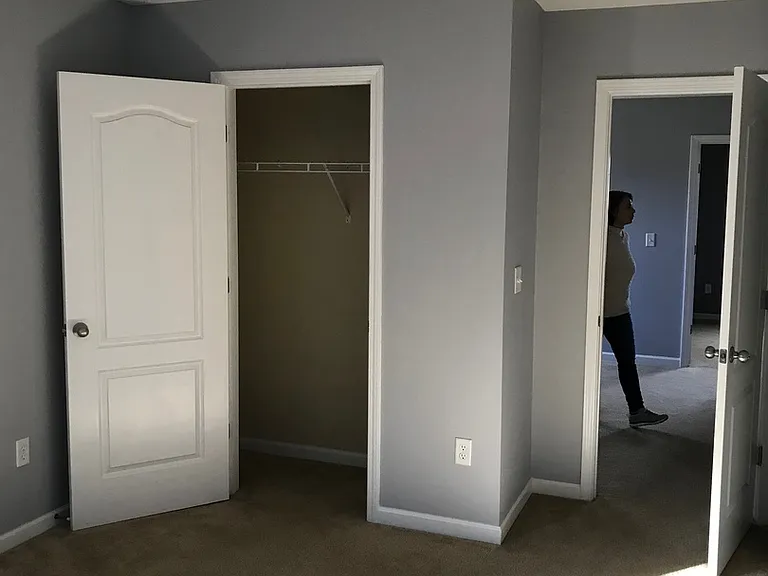 69 Thunderbird Dr — Photo 13
