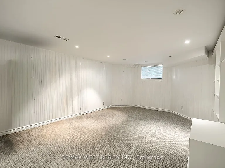 70 Forest Hill Rd — Photo 34