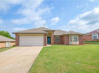 11639 Elmhurst Dr, Midwest City, OK 73130