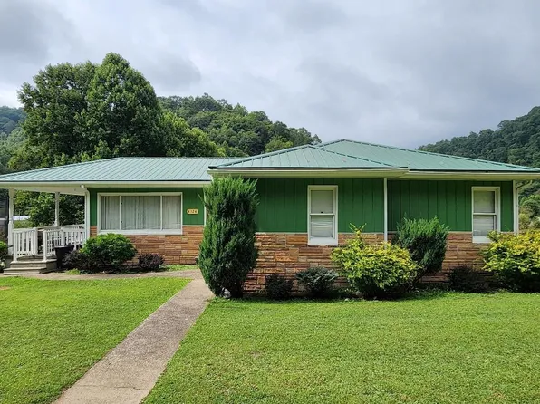 4124 Poplar Gap Rd, Glen Fork, WV 25845