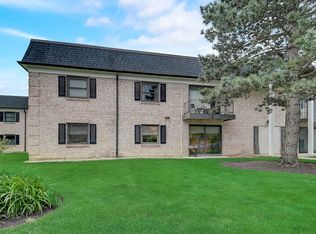 3315 Kirchoff Rd APT 2A, Rolling Meadows, IL 60008