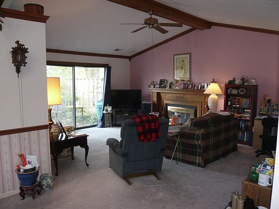 2nd image of 500 Sherwood Green Ct