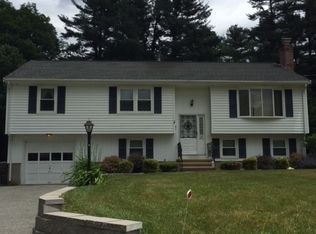 25 Dorchester St, Wilmington, MA 01887