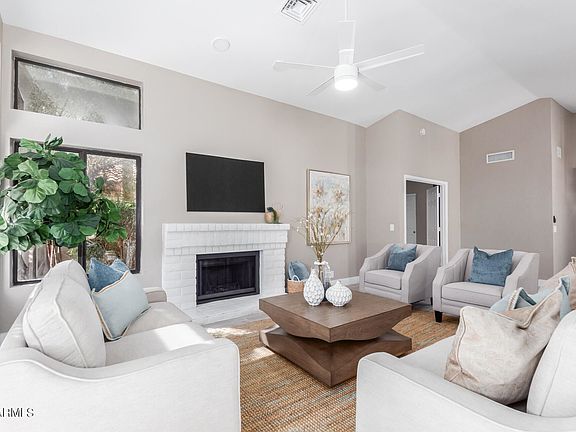 5th image of 9403 W Kerry Ln