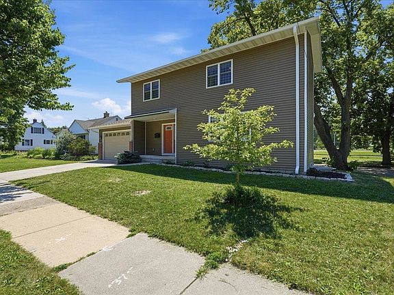 5th image of 3617 Dennett Dr