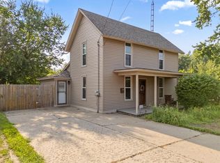 851 N Leroy St, Fenton, MI 48430