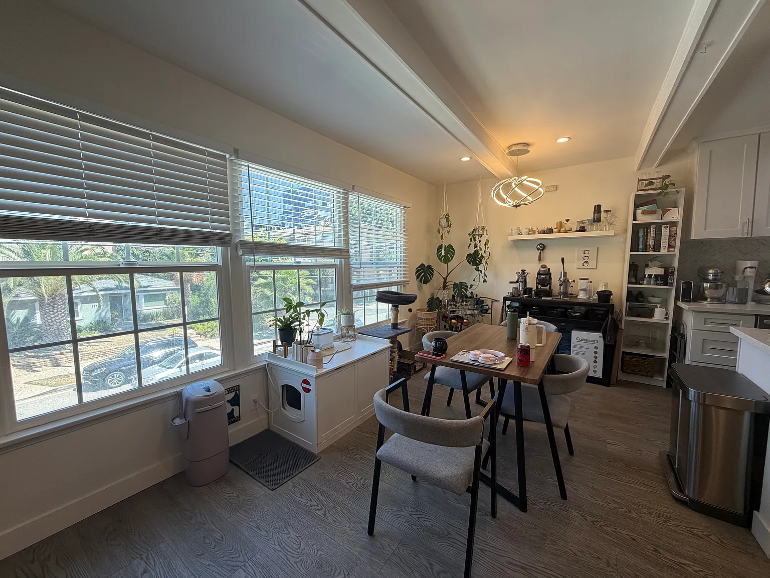 2 bed, 950 sqft, $3,600 — Photo 4