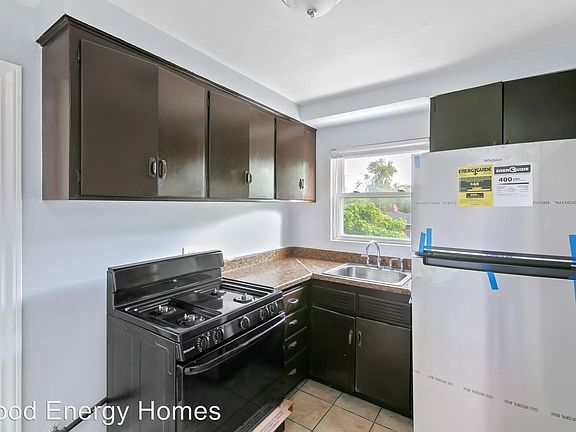 2nd image of 9157 S Bishop St APT 2E