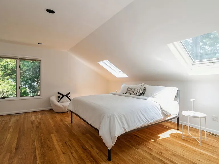 8 Bay Woods Dr — Photo 19