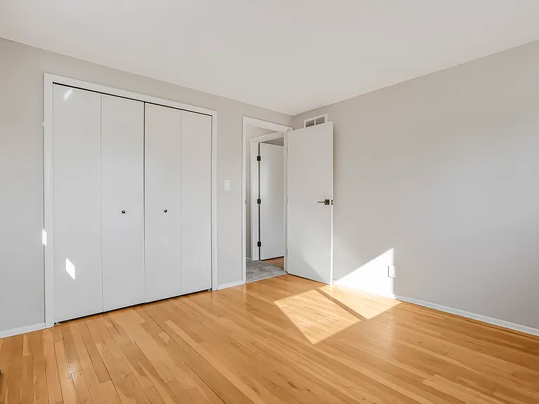 552 Allview Ct — Photo 21