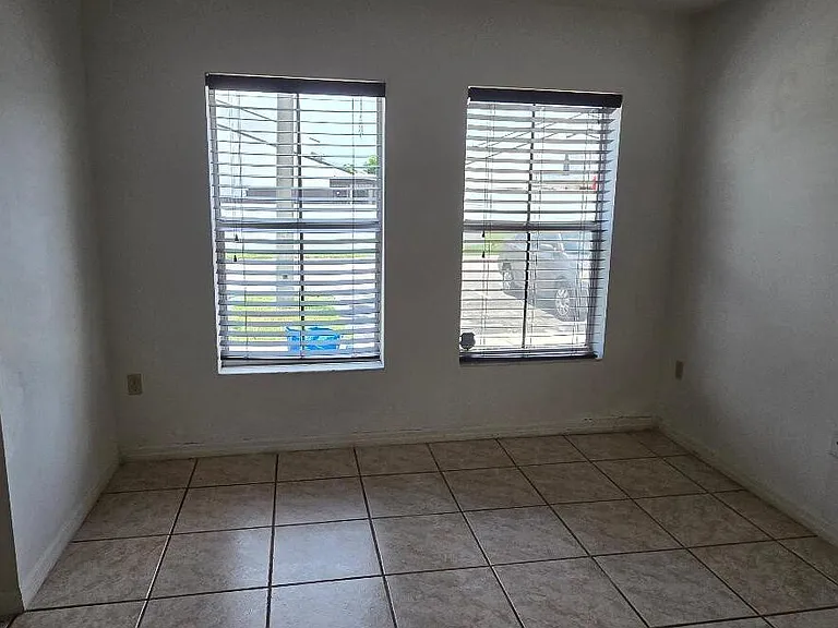 9187 Fontainebleau Blvd #419 — Photo 11