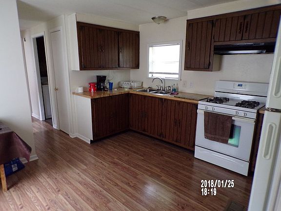 2nd image of 207 Viola Dr