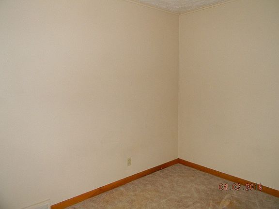 4th image of 1404 Burlington Blvd
