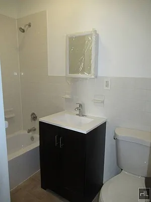 Rented by Highline Residential | media 26