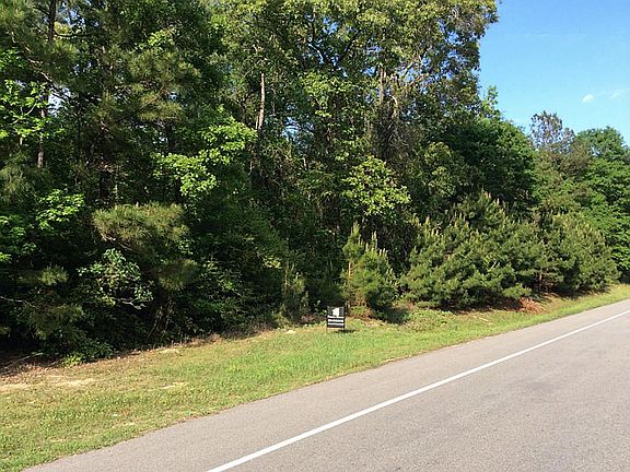 4th image of 19383 Riverwalk Dr