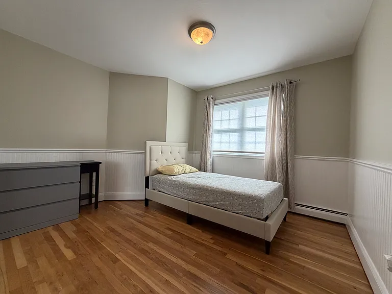 24 Arlington Ave — Photo 11