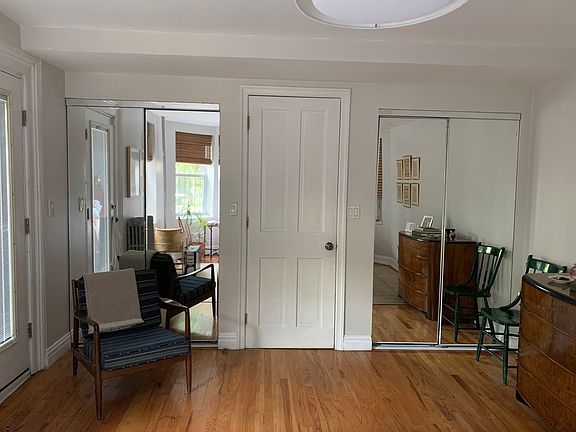 4th image of 405 Grand Ave #1