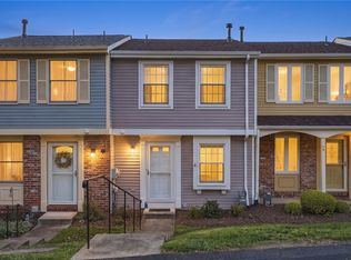 4 Shadow Dr, Pittsburgh, PA 15227