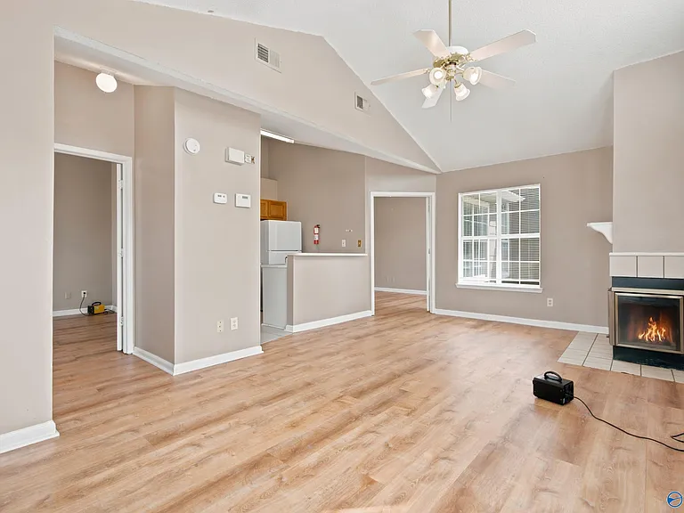 104 Waters Edge Ln #104 — Photo 3