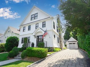 29 Orchard Pl, Greenwich, CT 06830