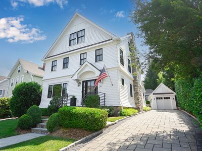 29 Orchard Pl, Greenwich, CT, 06830