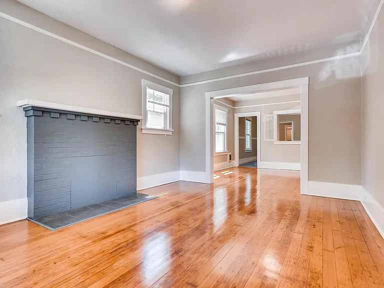 2104 NE Flanders St — Photo 1
