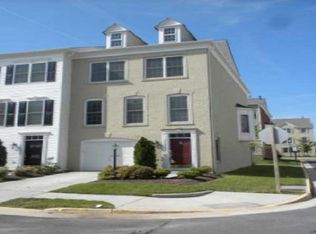 2423 Terra Cotta Cir, Herndon, VA 20171