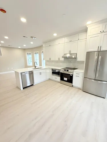 231 Highland Ave #5 Photo 1