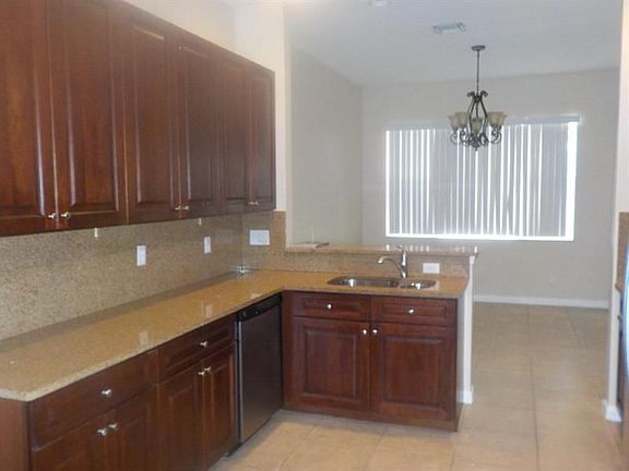 5th image of 2910 SW Cedar Dunes Dr