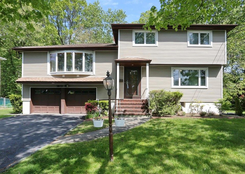 1st image of 38-33 Morlot Ave