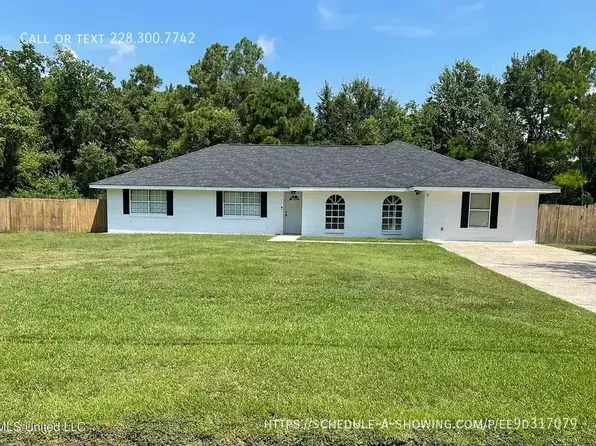 106 Piney Ridge Rd, Waveland, MS 39576