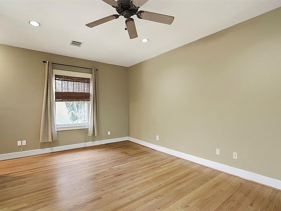 4th image of 1227 Harvard St #1/2