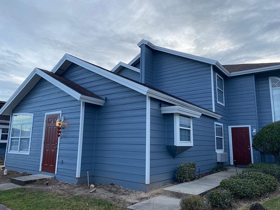 2nd image of 904 Caribbean Dr Unit B