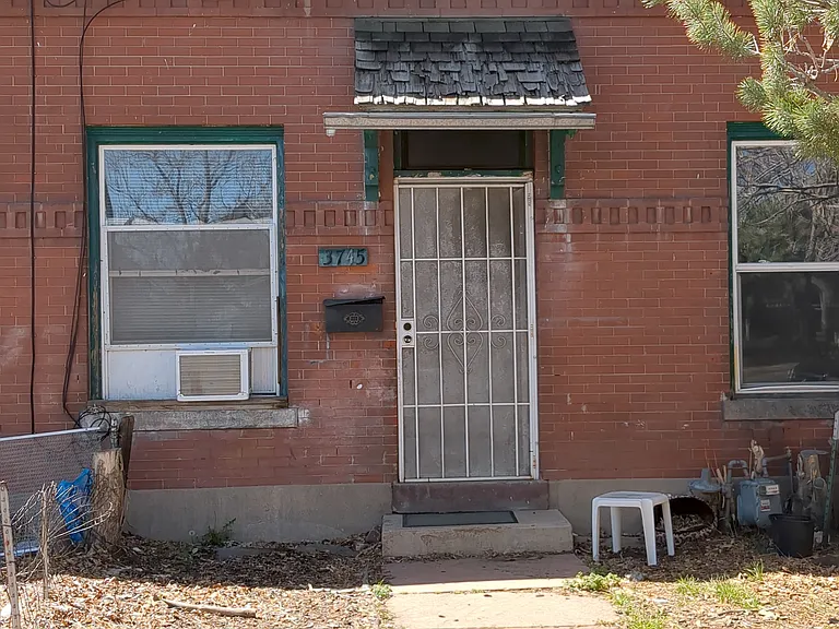3745 N Marion St — Photo 1