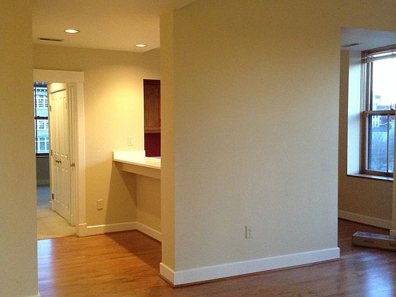 3rd image of 316 E 14th St #2