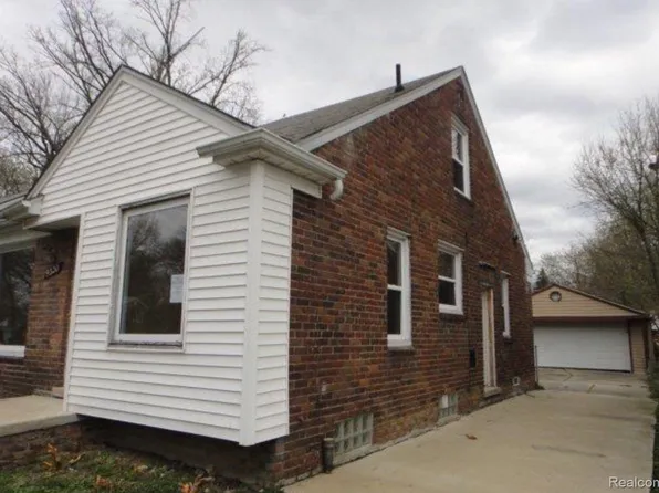 9320 Patton St, Detroit, MI 48228