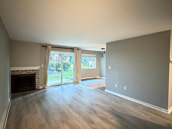 4th image of 15280 Macadam Rd S APT E102