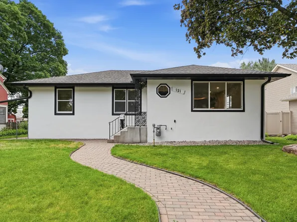 121 Frost St W, South Saint Paul, MN 55075
