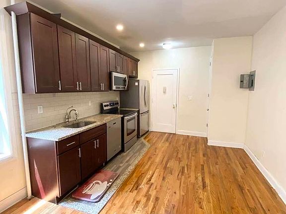 2nd image of 153 Ocean Ave #D8d