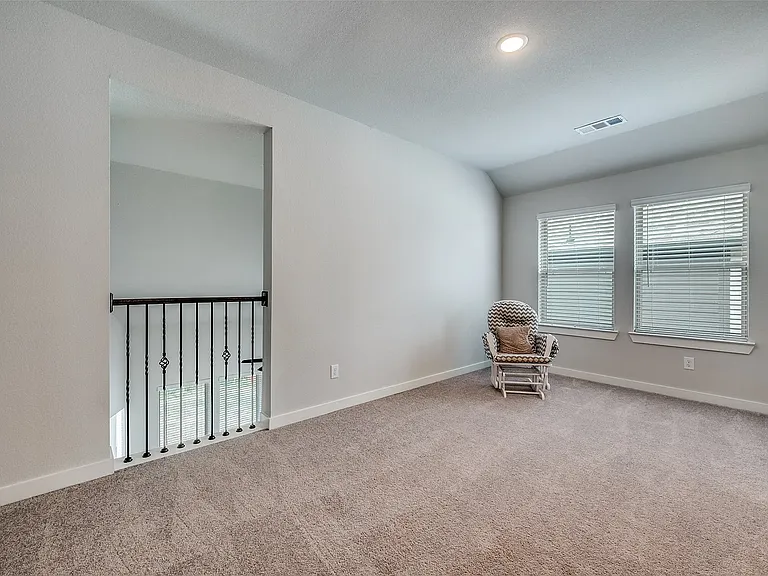4713 Honeysuckle Ct — Photo 24