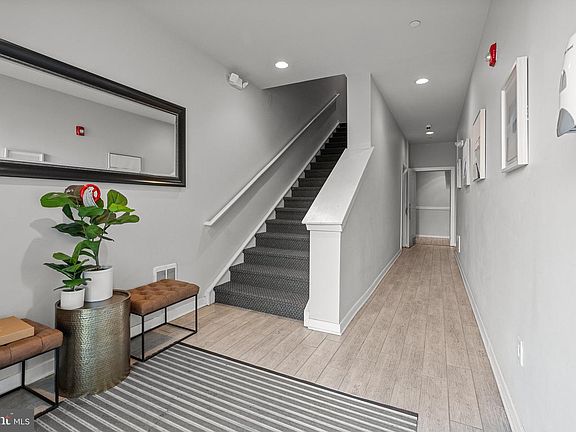 5th image of 1608 Ridge Ave APT 302
