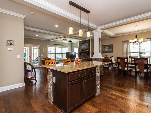 5th image of 2735 Waterhaven Dr