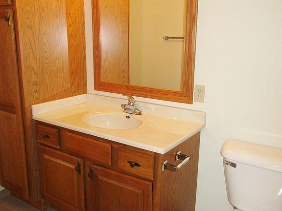 5th image of 960 Linden Dr APT 103