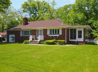 28 Dewey Dr, New Brunswick, NJ 08901