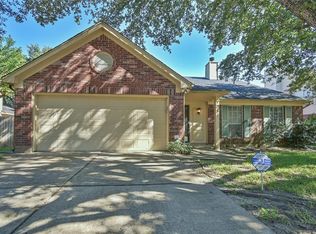 3913 Beechwood Dr, Pearland, TX 77584