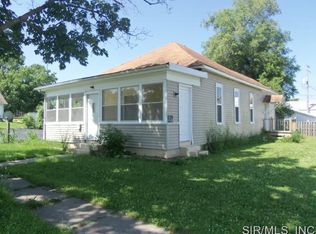 211 S 1st St, Vandalia, IL 62471