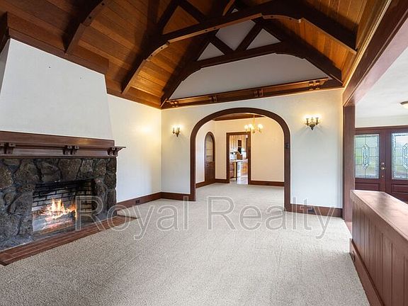 3rd image of 2910 Nanihale Pl