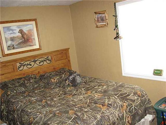 3rd image of 400 Anderson Dr